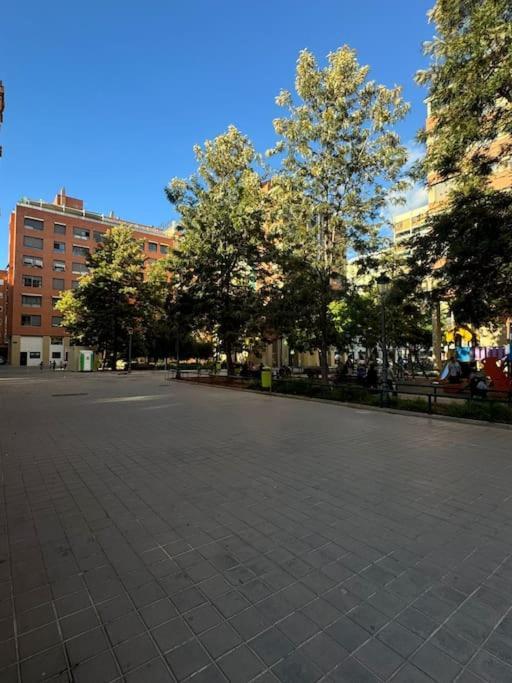 Gran Apartamento A Pie De Calle Valência Exterior foto